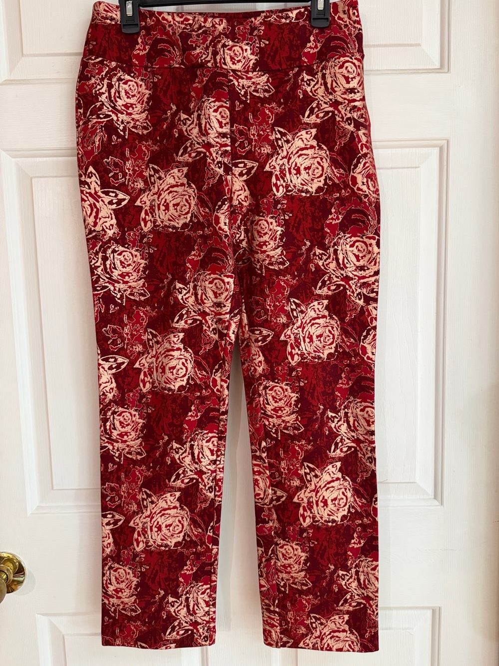 Soft Surroundings Red and Cream Rose-Print Pull-On Pants